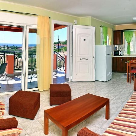 Yakinthos Garden Apartment Anaxos Exterior photo